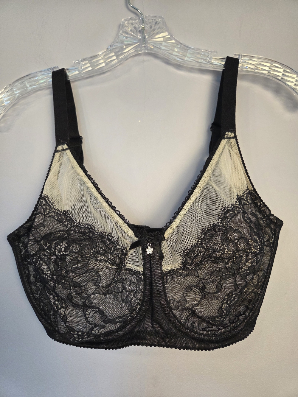 Wacoal Retro Chic Full Figure Underwire Bra (Style 855186) Black & Cream 34DD